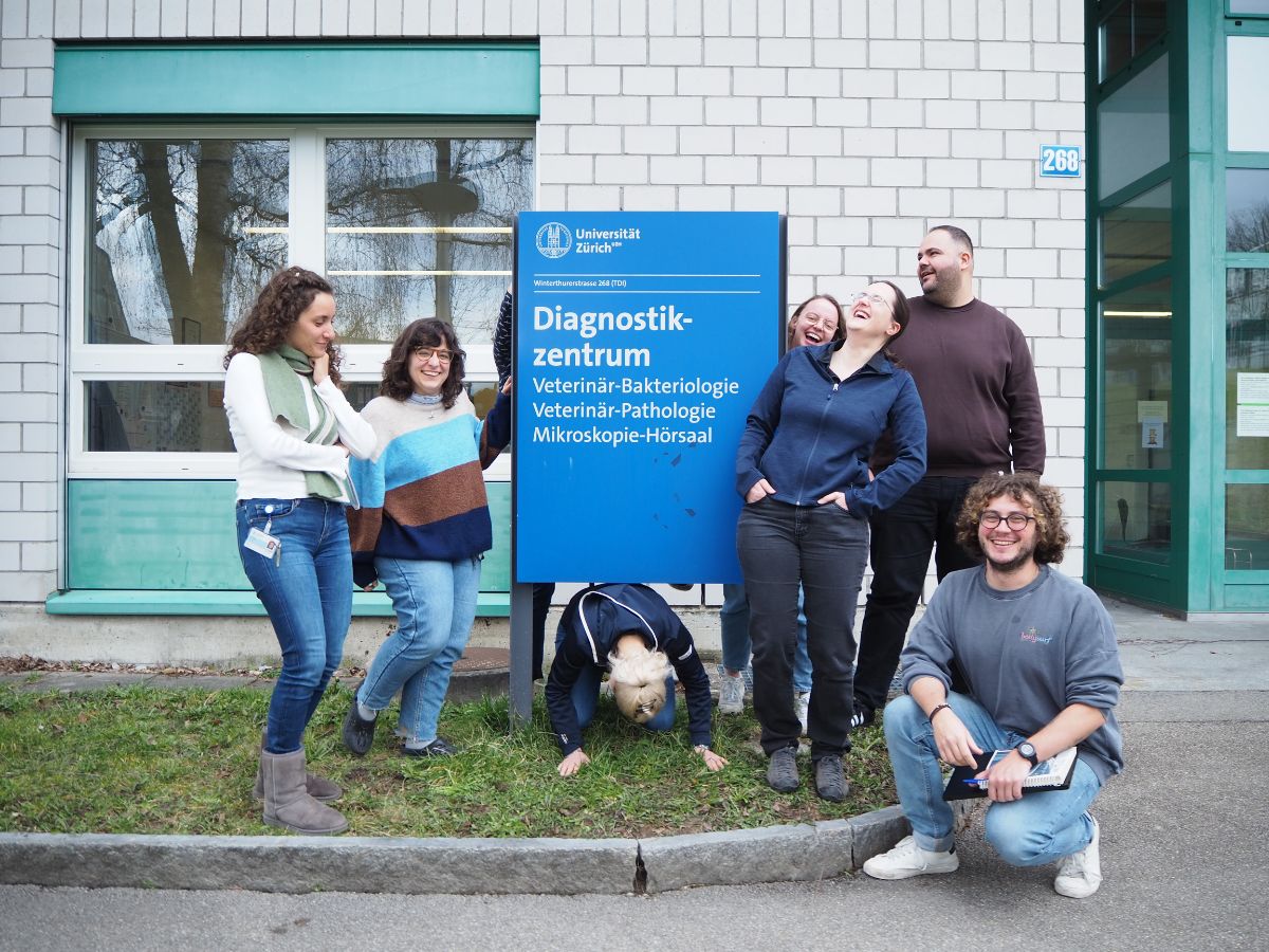 Behind-the-scenes group photo (5 of 6)